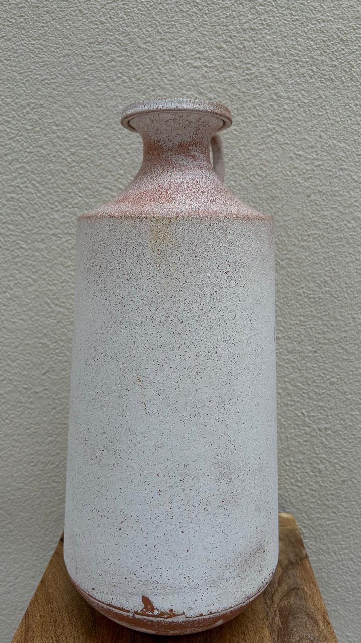 VASO DECORATIVO EM METAL ENVELHECIDO