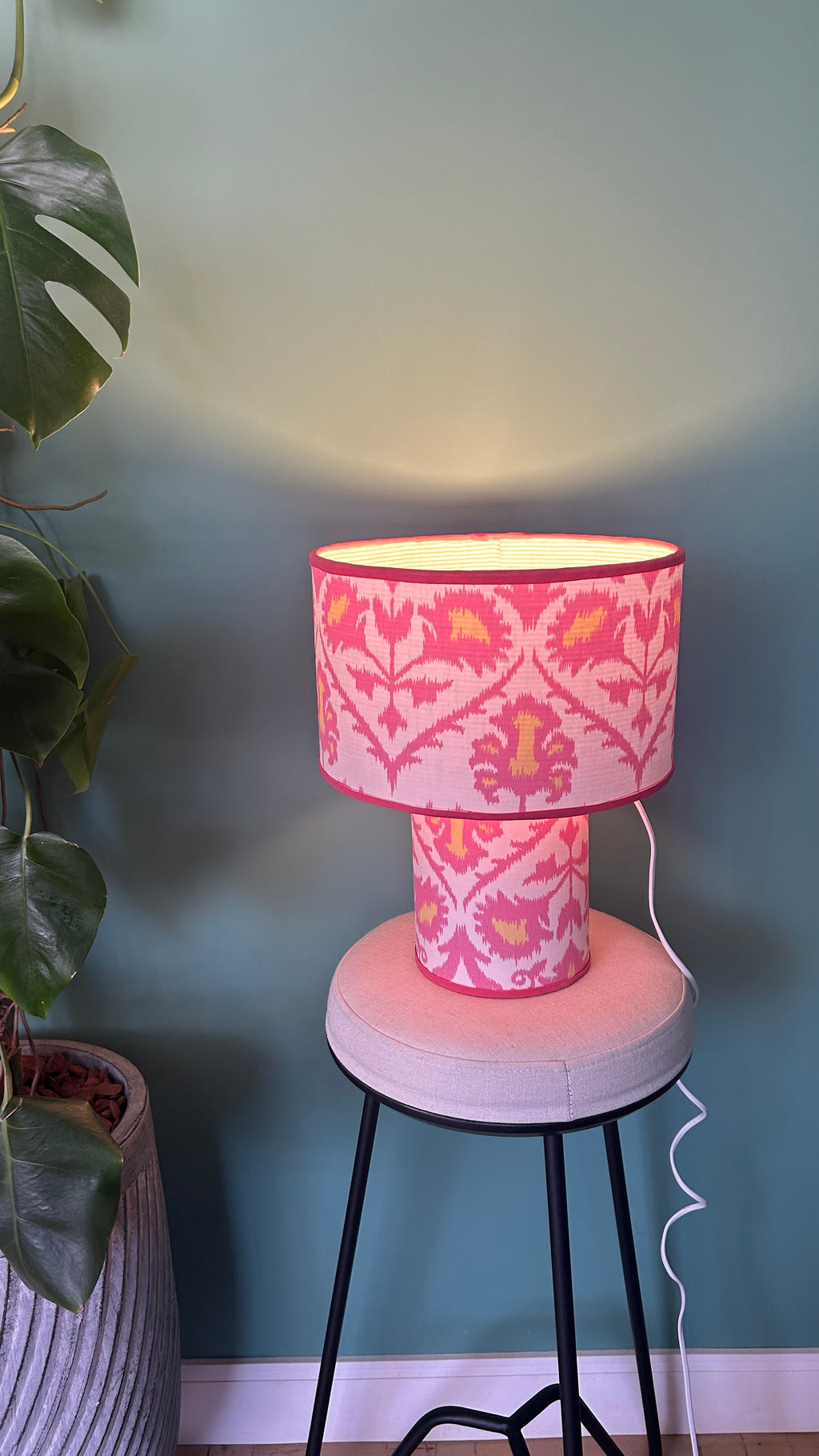 Abajur Ikat Rosa