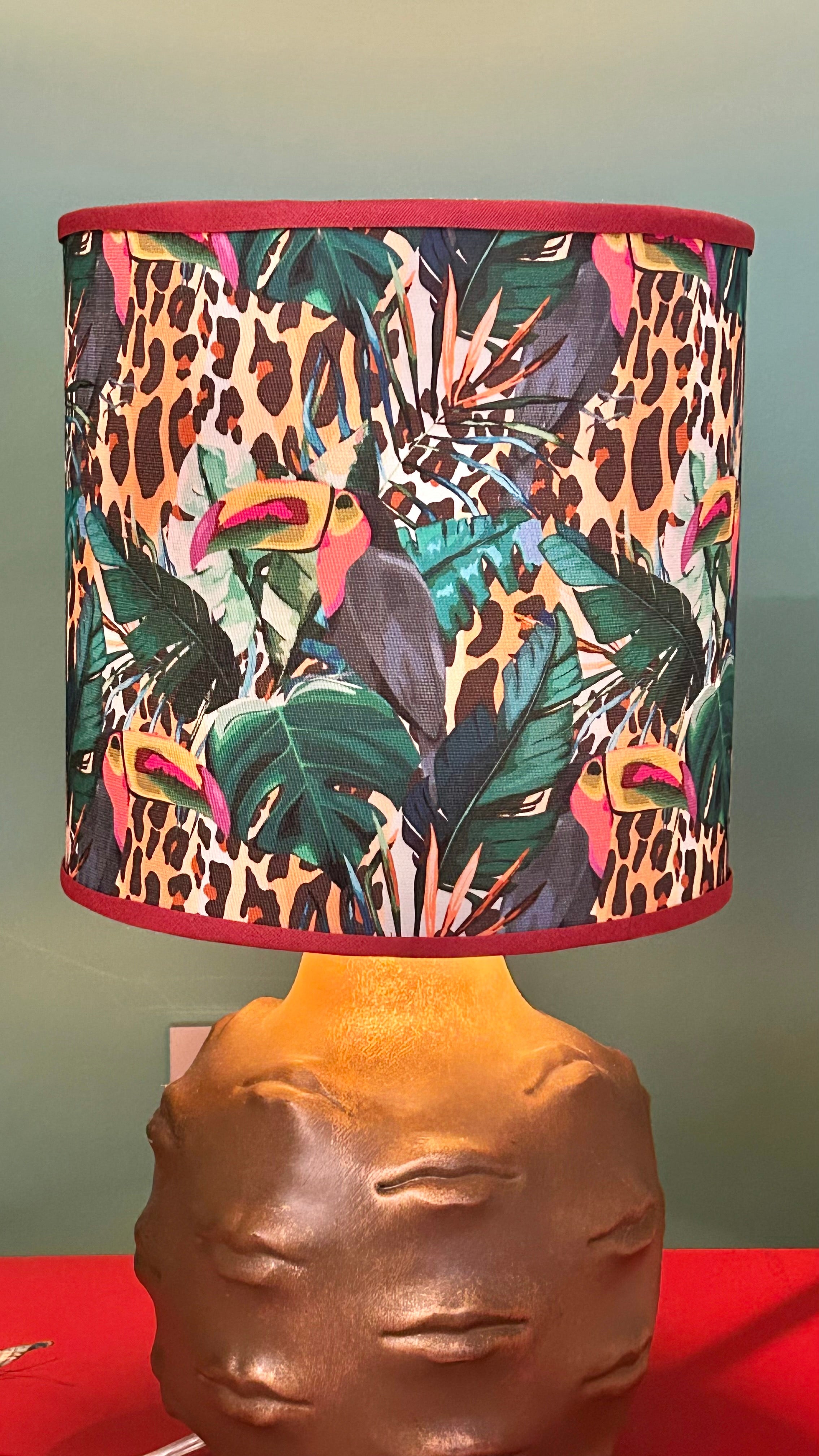 Cúpula Selva Tucanos Dourado