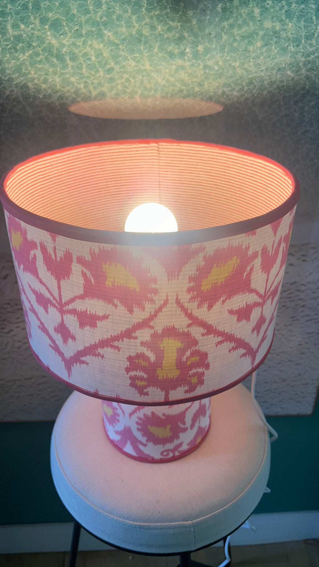 Abajur Ikat Rosa