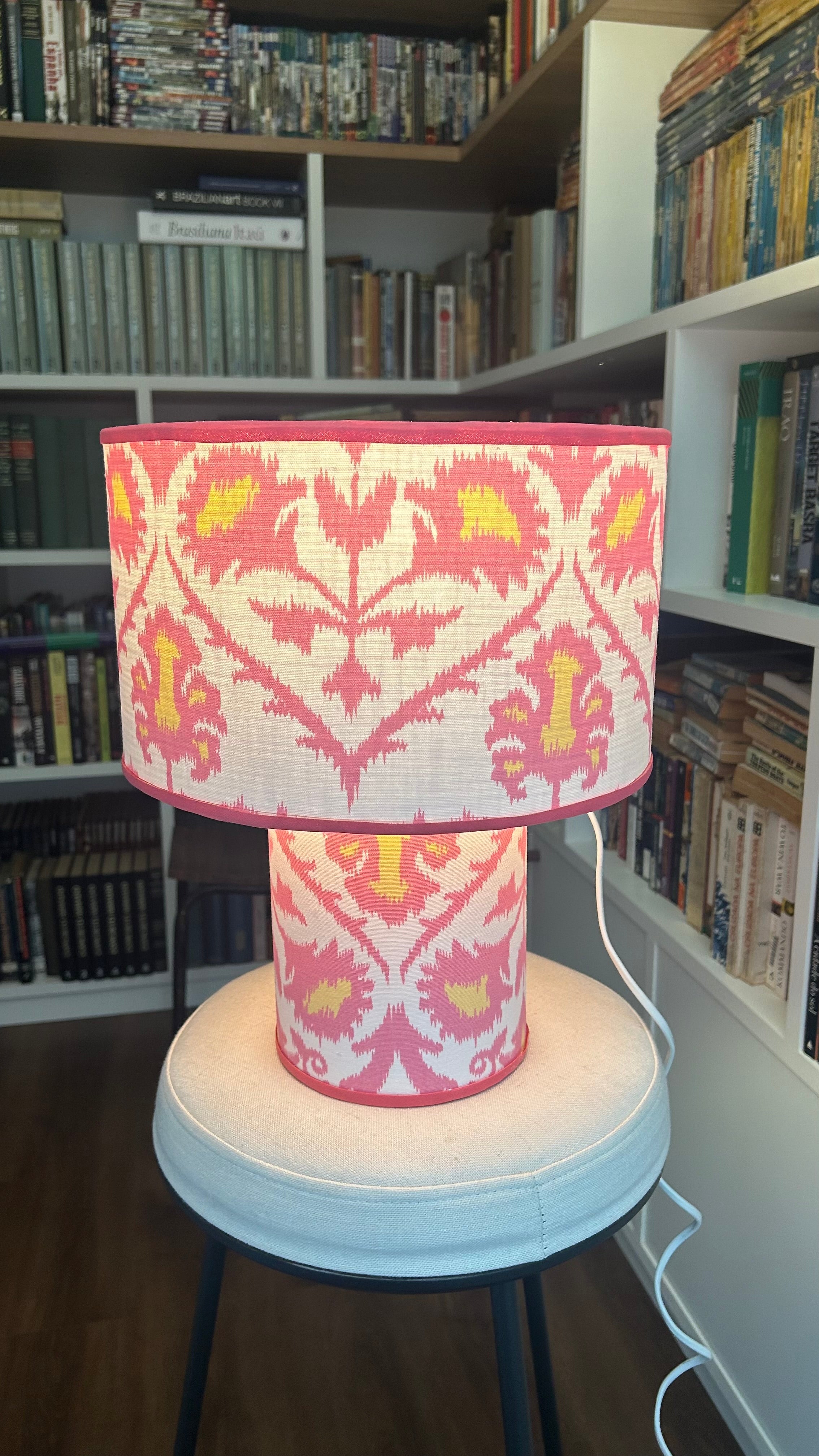 Abajur Ikat Rosa