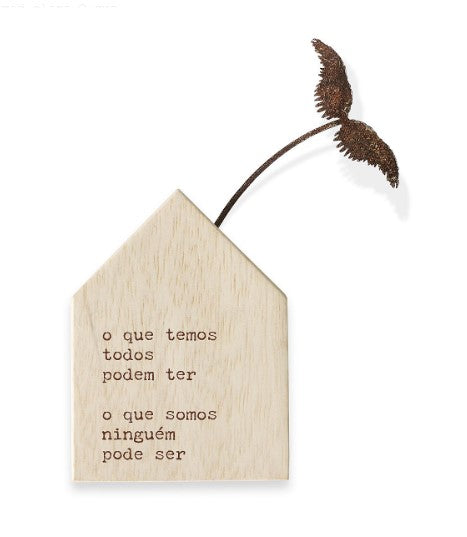 CASINHA MINI MAD CLARA O QUE