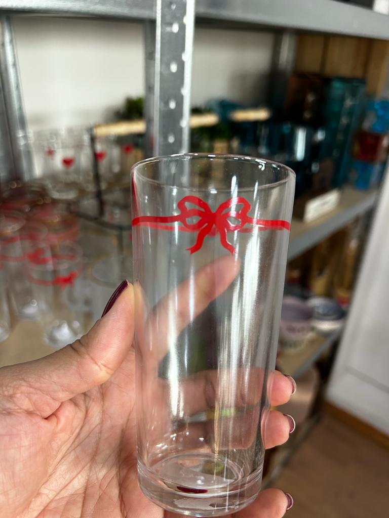 Copo Wandinha Vermelho - AQUI VC DECORA