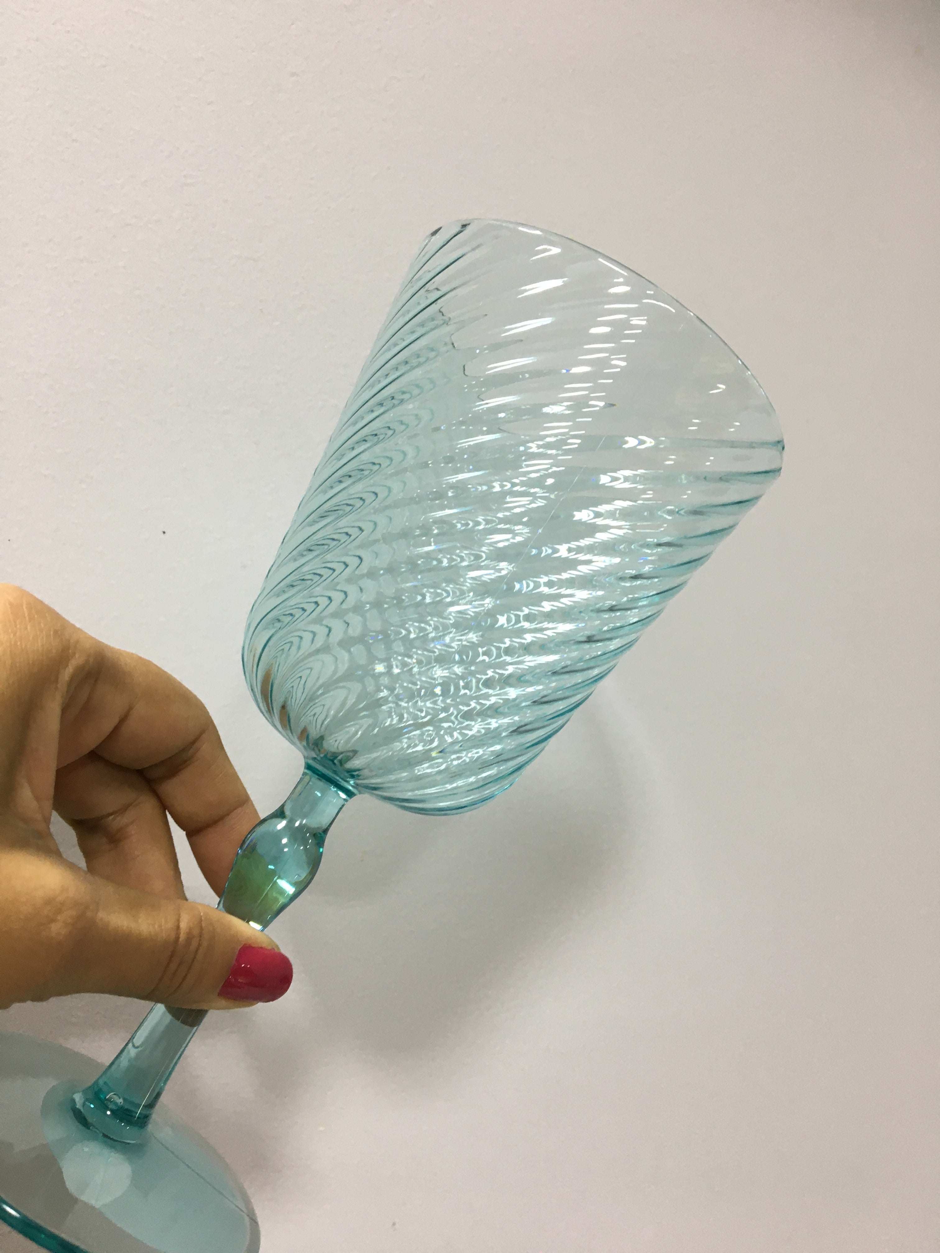 Taça Acrílico Espiral Azul – 460 ml