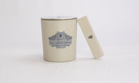 Vela aromatica 190g lux -  CANELA COM PATCHOULI - AQUI VC DECORA