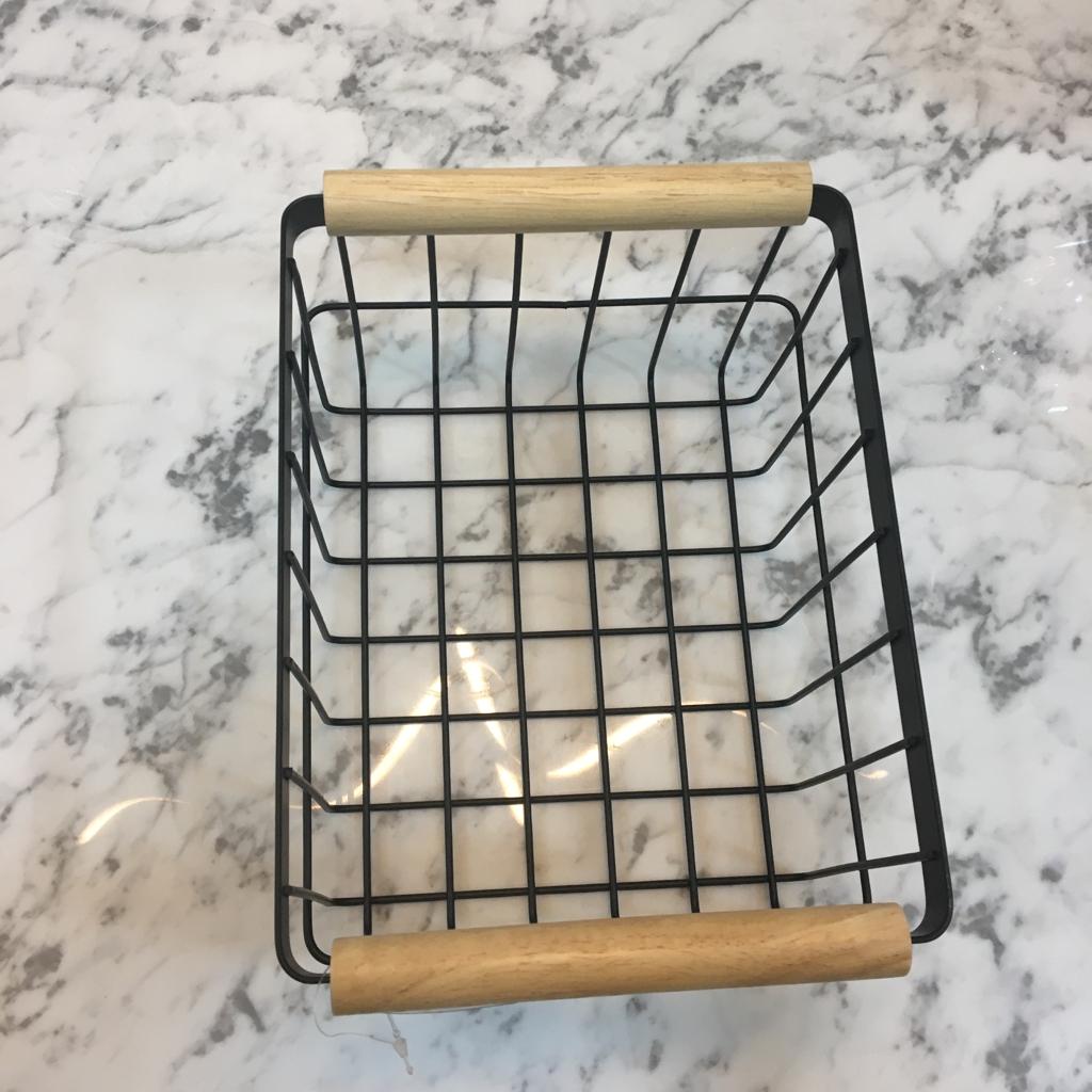 Cesto Organizador Aramado e Madeira