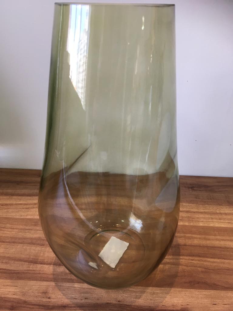 VASO DE VIDRO AMASSADO VERDE 30x16x10