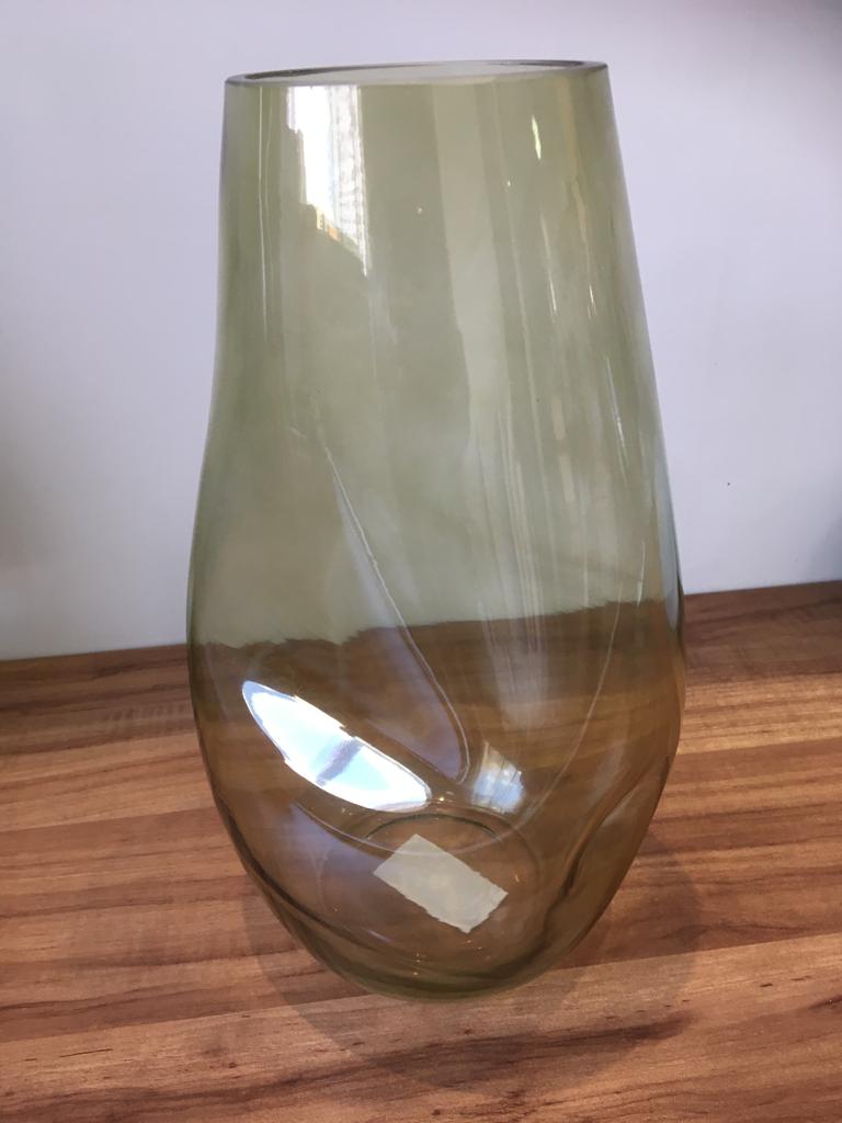 VASO DE VIDRO AMASSADO VERDE 30x16x10