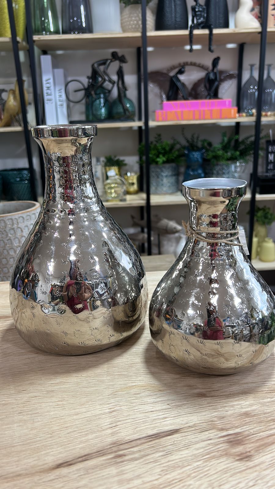 VASO DECORATIVO ALUMÍNIO 23CM - AQUI VC DECORA
