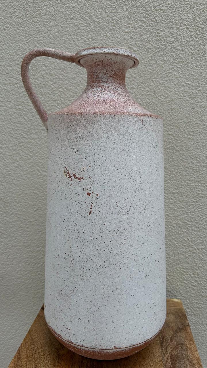 VASO DECORATIVO EM METAL ENVELHECIDO