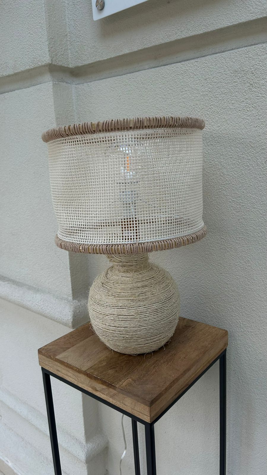 ABAJUR TELINHA E SISAL