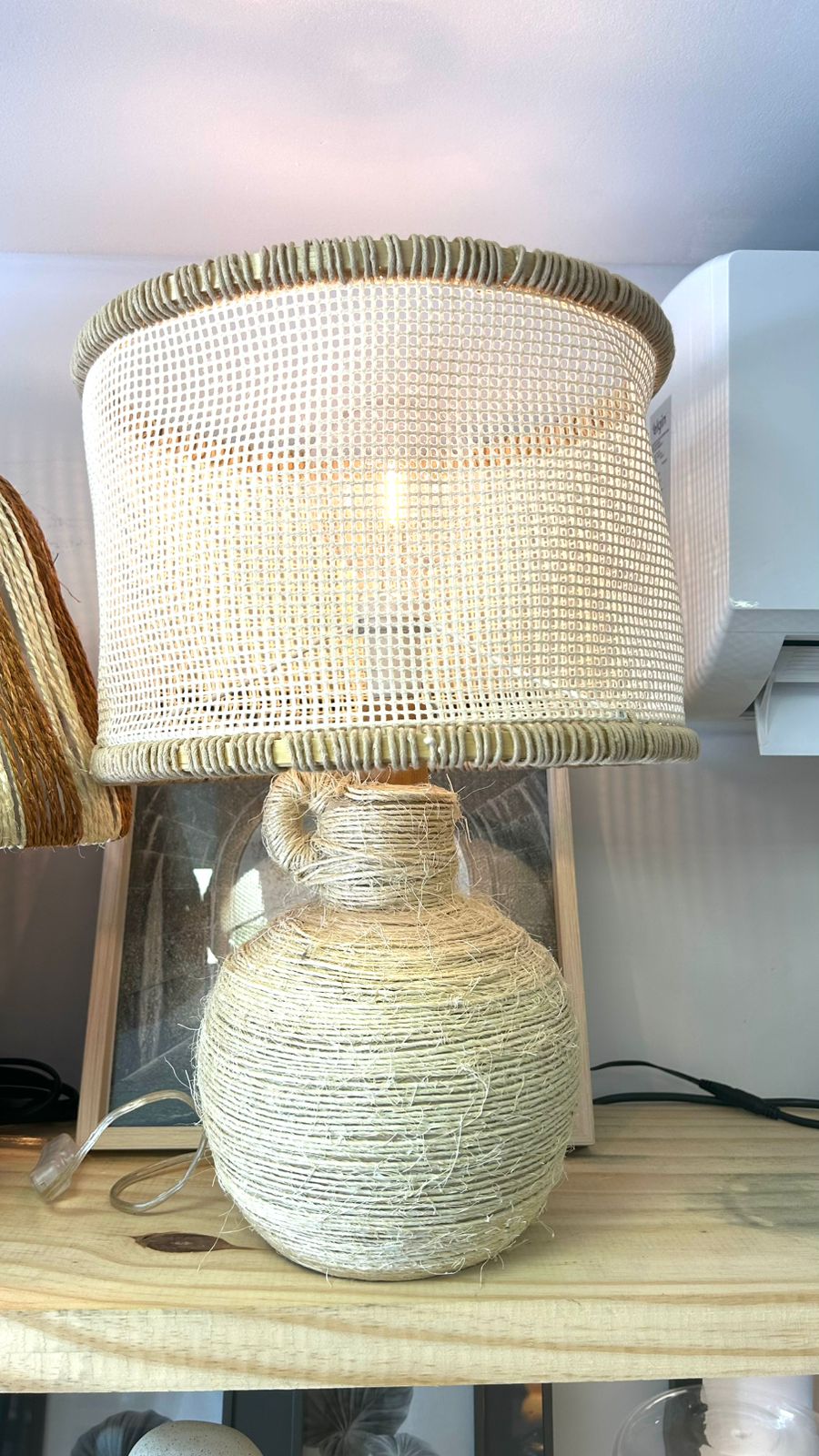 ABAJUR TELINHA E SISAL