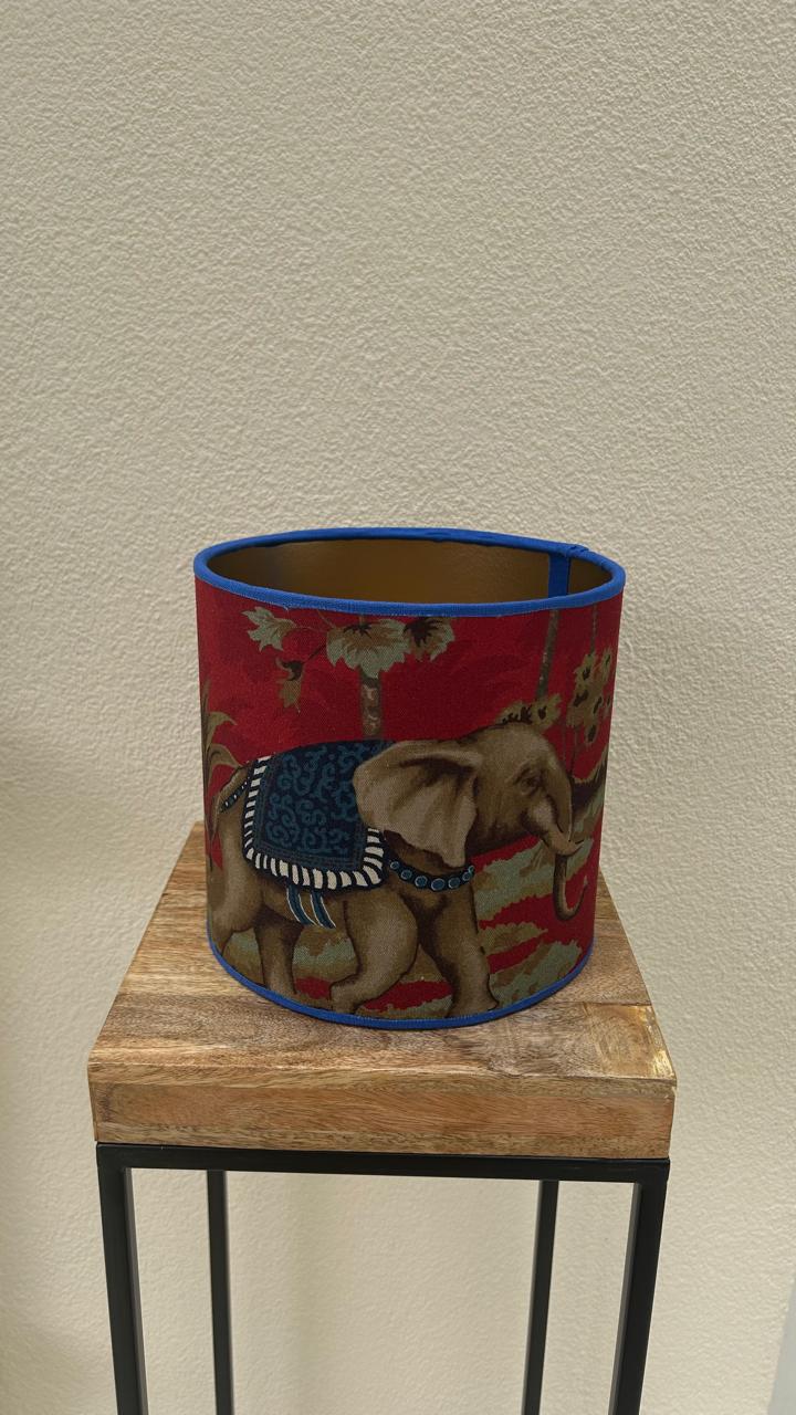 Cúpula Elefante Majestade Vermelho Azul