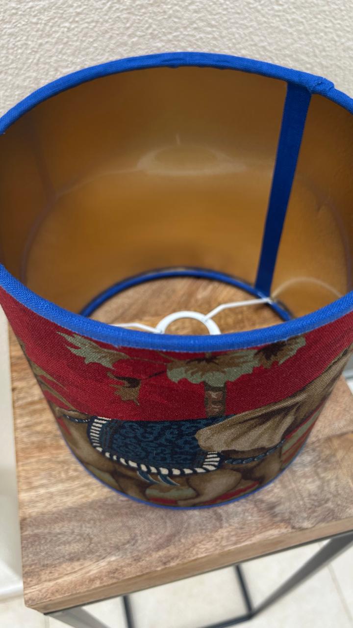 Cúpula Elefante Majestade Vermelho Azul