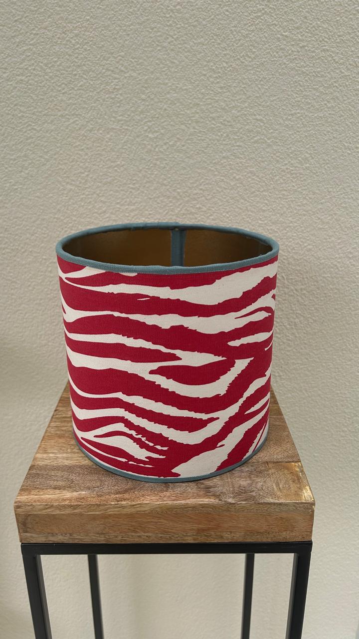 Cúpula Artesanal Zebra Vermelha  Dourado Fosco