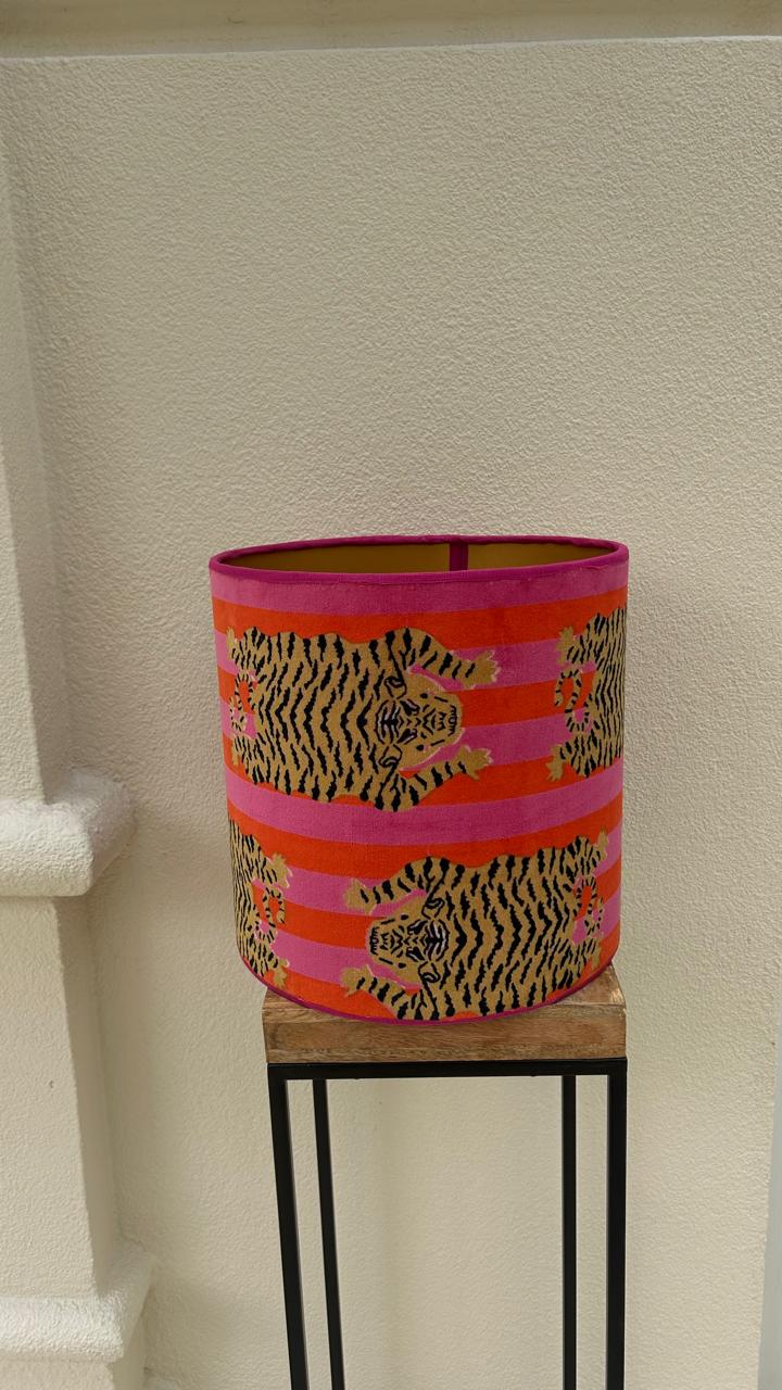 Cúpula Golden Tiger – Estampa Exclusiva | 30 x 30 x 30 cm