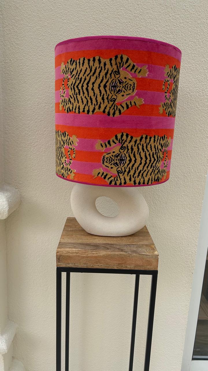 Cúpula Golden Tiger – Estampa Exclusiva | 30 x 30 x 30 cm