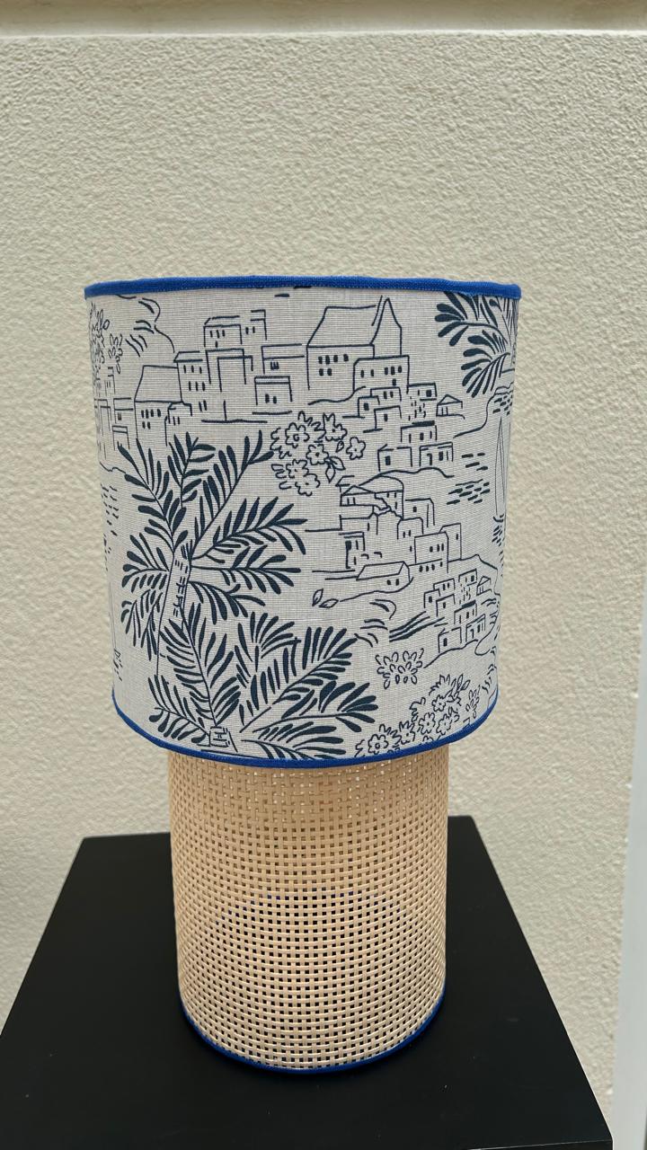 Abajur Costa Marítima com Base em Palhinha Natural