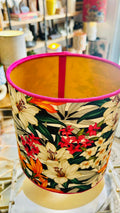 Abajur Elo — AQUI VC Decora | Base Escultural com Cúpula Estampada Floral