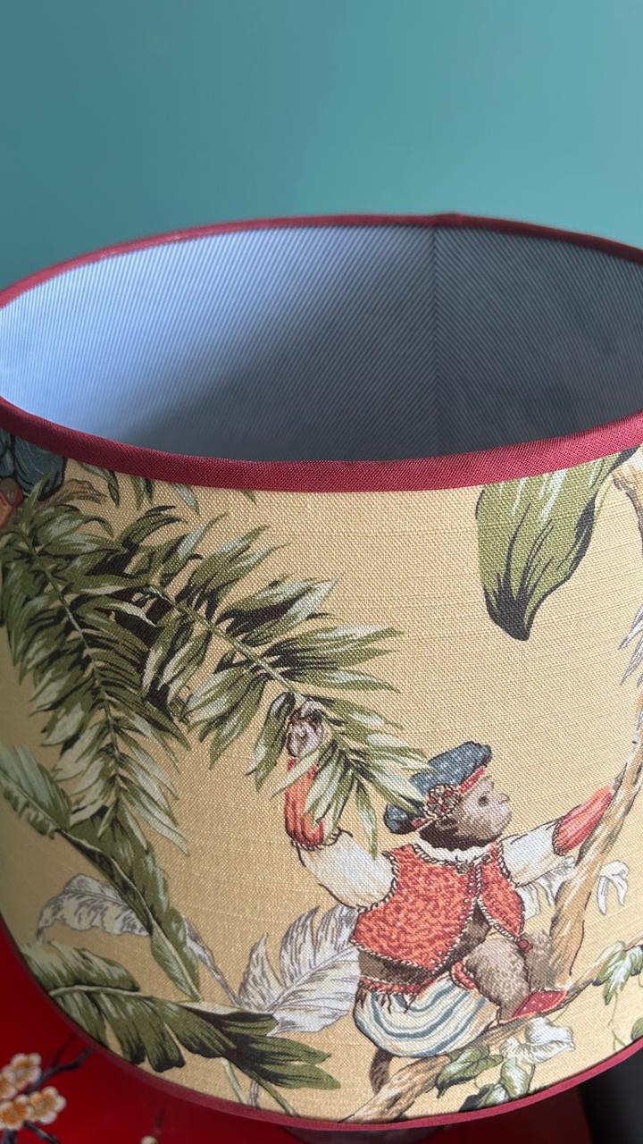 Cúpula Artesanal Tropical em Linho 40x26,5 cm