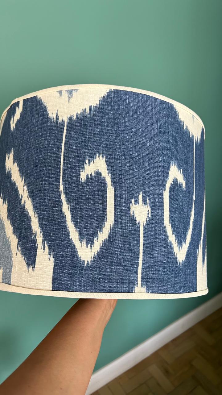 Cúpula Ikat Kravet 35 × 26 cm