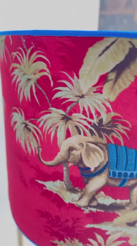 Cúpula Decorativa Elefantes Orientais I – Tecido Exclusivo Entreposto